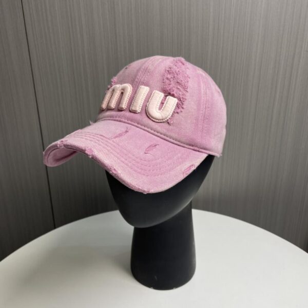 replica,repliche,fake,1:1,earrings,bracelet,ring,jewelry Nuovo berretto da baseball primaverile di Miu Miu