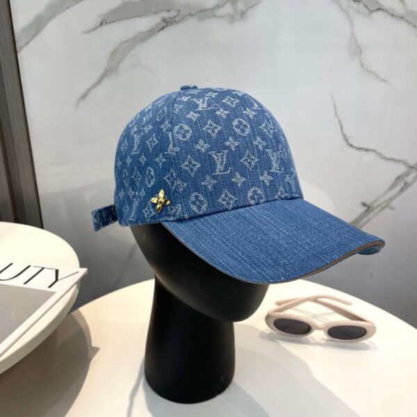 replica,repliche,fake,1:1,earrings,bracelet,ring,jewelry Cappellino da baseball originale Louis Vuitton nuovo