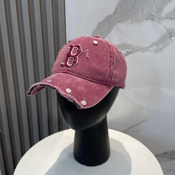 replica,repliche,fake,1:1,earrings,bracelet,ring,jewelry Nuovo cappellino da baseball ridisegnato della MLB