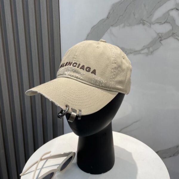 replica,repliche,fake,1:1,earrings,bracelet,ring,jewelry Cappellino da baseball con nuovo logo BALENCIAGA, stesso stile per uomo e donna
