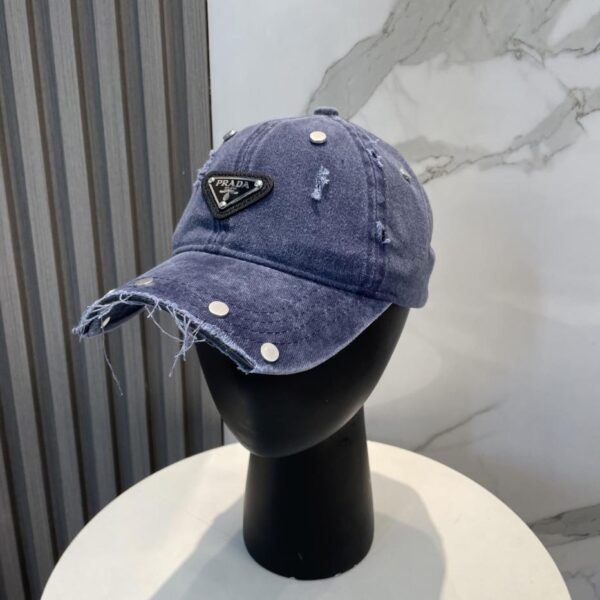 replica,repliche,fake,1:1,earrings,bracelet,ring,jewelry Prada nuovo cappellino da baseball ridisegnato