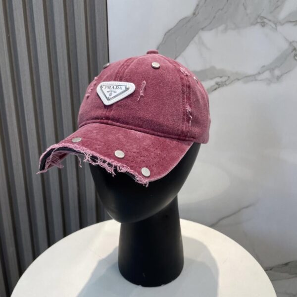 replica,repliche,fake,1:1,earrings,bracelet,ring,jewelry Prada nuovo cappellino da baseball ridisegnato