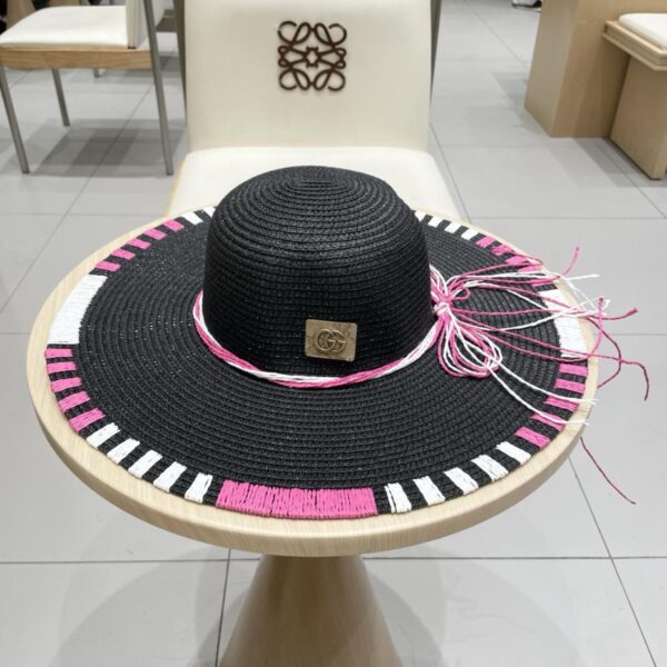 replica,repliche,fake,1:1,earrings,bracelet,ring,jewelry Cappello da spiaggia pieghevole Gucci nuovo cappello di paglia a tesa larga primaverile ed estivo