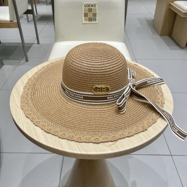 replica,repliche,fake,1:1,earrings,bracelet,ring,jewelry Cappello da sole a bombetta cava di Balenciaga