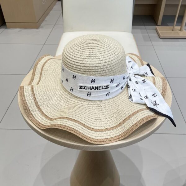 replica,repliche,fake,1:1,earrings,bracelet,ring,jewelry Cappello da sole a tesa ondulata con nastro di paglia Chanel