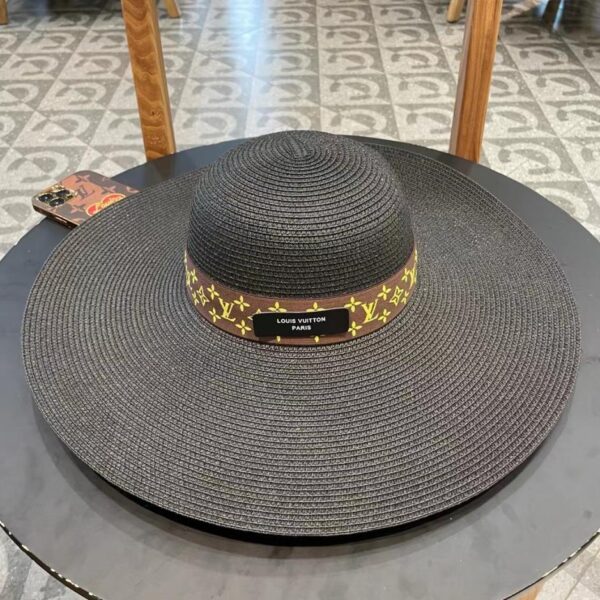 replica,repliche,fake,1:1,earrings,bracelet,ring,jewelry Il nuovo cappello di paglia a tesa larga con visiera in paglia di Louis Vuitton