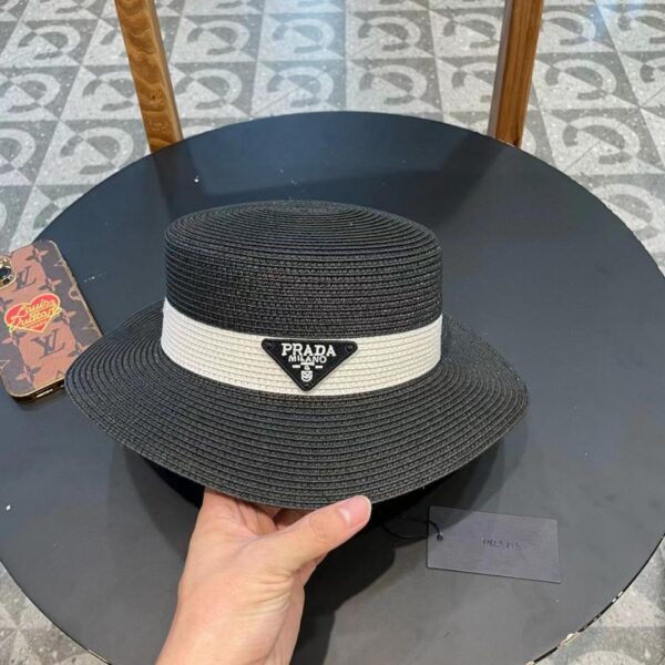 replica,repliche,fake,1:1,earrings,bracelet,ring,jewelry Il nuovo cappello da sole in paglia e il cappello a bacinella di PRADA