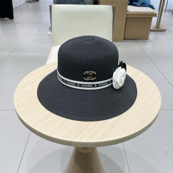 replica,repliche,fake,1:1,earrings,bracelet,ring,jewelry Cappello da sole Chanel in paglia di camelia