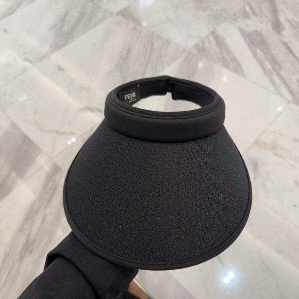 FENDl cappello a cilindro vuoto
