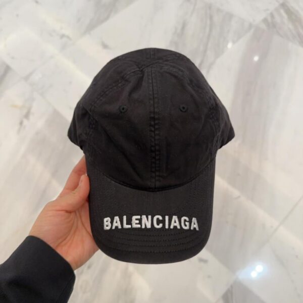 Nuovo cappello da pescatore parasole Balenciaga