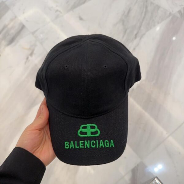 Nuovo cappello da pescatore parasole Balenciaga