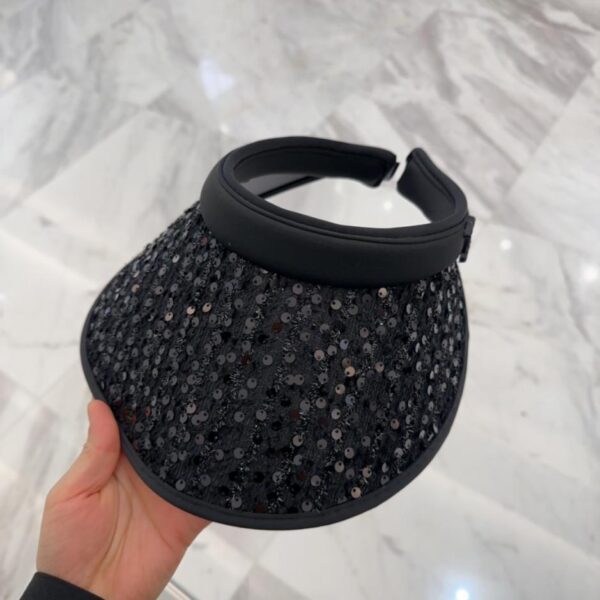 replica,repliche,fake,1:1,earrings,bracelet,ring,jewelry Cappello a cilindro vuoto Chanel leggero e lussuoso in stile lady
