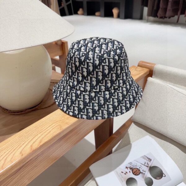 Cappello Dior nuovo originale a secchiello singolo