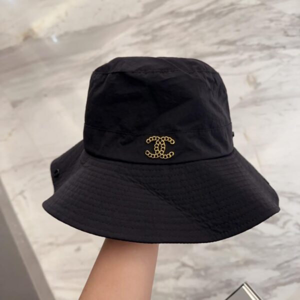 replica,repliche,fake,1:1,earrings,bracelet,ring,jewelry Cappello a secchiello Chanel