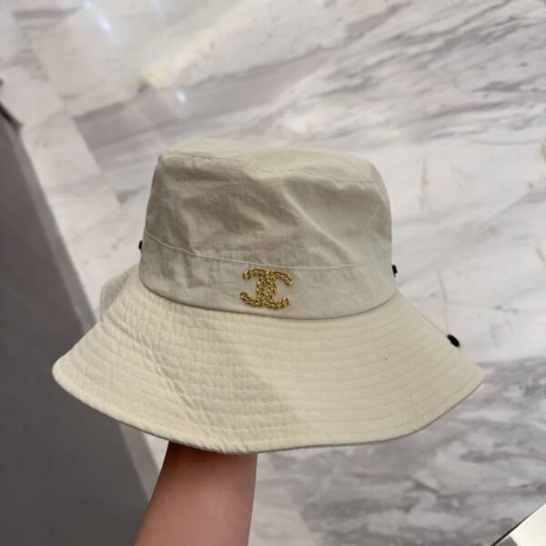 replica,repliche,fake,1:1,earrings,bracelet,ring,jewelry Cappello a secchiello Chanel