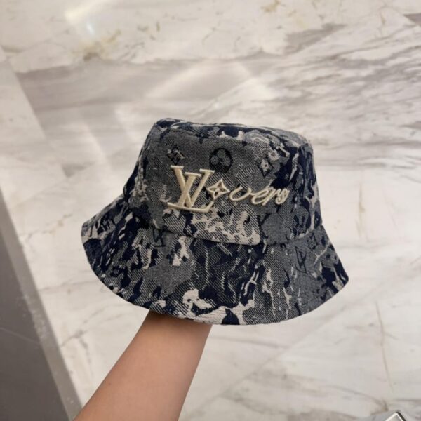 replica,repliche,fake,1:1,earrings,bracelet,ring,jewelry Cappello a secchiello singolo ricamato originale Louis Vuitton per uomo e donna