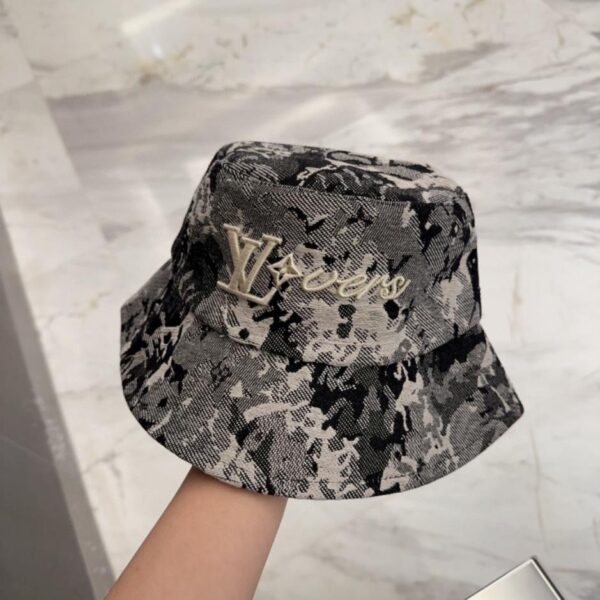 replica,repliche,fake,1:1,earrings,bracelet,ring,jewelry Cappello a secchiello singolo ricamato originale Louis Vuitton per uomo e donna