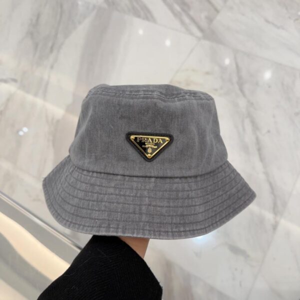 replica,repliche,fake,1:1,earrings,bracelet,ring,jewelry Classico cappello da pescatore a triangolo di Prada