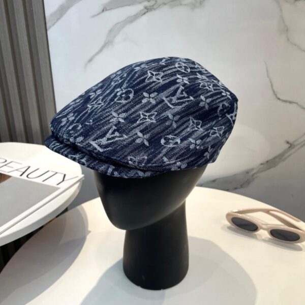 replica,repliche,fake,1:1,earrings,bracelet,ring,jewelry Il nuovo cappello da attaccante di Louis Vuitton