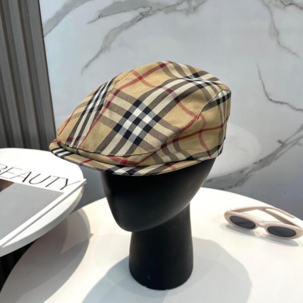 replica,repliche,fake,1:1,earrings,bracelet,ring,jewelry Burberry nuovo cappello a becco d’anatra primaverile e autunnale