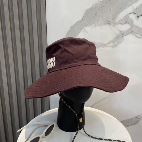 replica,repliche,fake,1:1,earrings,bracelet,ring,jewelry Il nuovo cappello da pescatore di Miu Miu