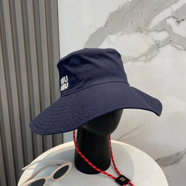 replica,repliche,fake,1:1,earrings,bracelet,ring,jewelry Il nuovo cappello da pescatore di Miu Miu