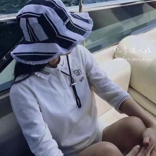 replica,repliche,fake,1:1,earrings,bracelet,ring,jewelry Cappello da pescatore JacquemuLe Bob Artichau