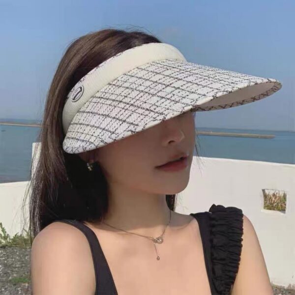replica,repliche,fake,1:1,earrings,bracelet,ring,jewelry Cappello da sole Moncler estivo da donna anti-UV