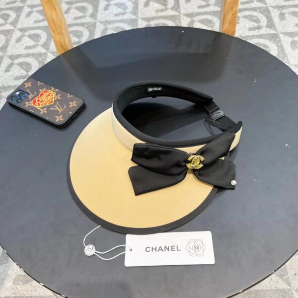 replica,repliche,fake,1:1,earrings,bracelet,ring,jewelry Cappello a cilindro vuoto estivo anti-UV di CHANEL