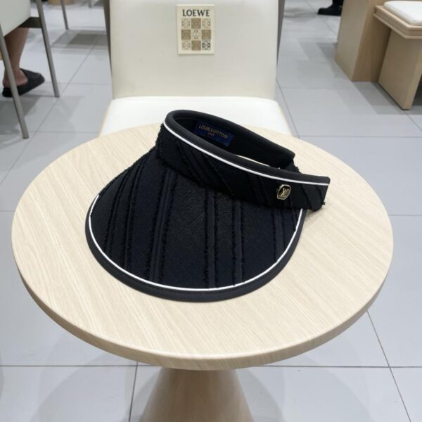 replica,repliche,fake,1:1,earrings,bracelet,ring,jewelry Cappello a cilindro vuoto con visiera vuota per uomo e donna Louis Vuitton estate nuova