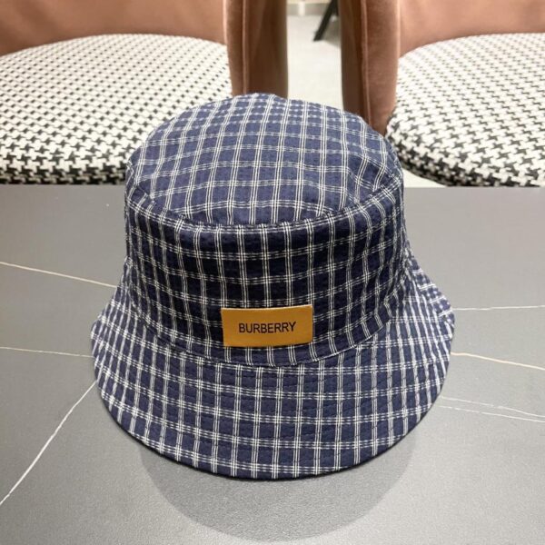 replica,repliche,fake,1:1,earrings,bracelet,ring,jewelry Cappello da pescatore scozzese giapponese Burberry per uomo e donna