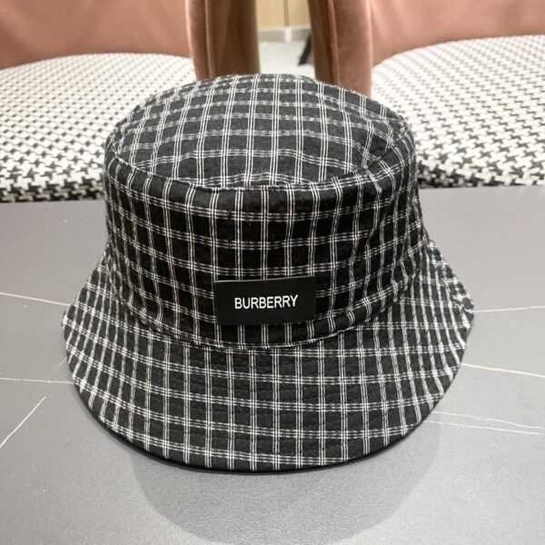 replica,repliche,fake,1:1,earrings,bracelet,ring,jewelry Cappello da pescatore scozzese giapponese Burberry per uomo e donna