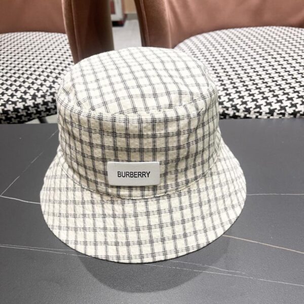 replica,repliche,fake,1:1,earrings,bracelet,ring,jewelry Cappello da pescatore scozzese giapponese Burberry per uomo e donna