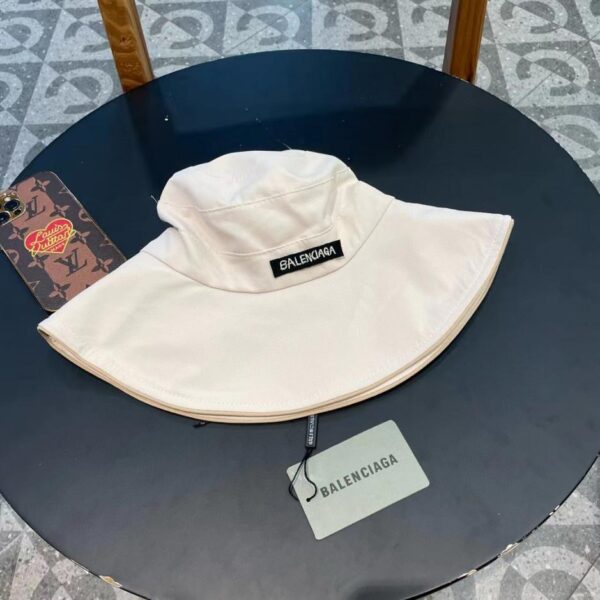 replica,repliche,fake,1:1,earrings,bracelet,ring,jewelry BALENCIAGA nuovo cappello da pescatore estivo