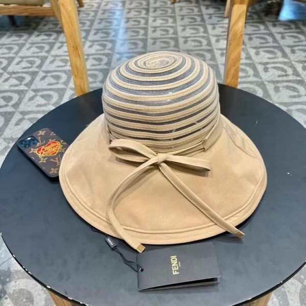 replica,repliche,fake,1:1,earrings,bracelet,ring,jewelry FENDI Cappello primaverile Fendi da donna in rete rigata traspirante con fiocco da pescatore