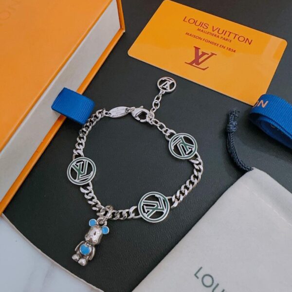 replica,repliche,fake,1:1,earrings,bracelet,ring,jewelry Bracciale Louis Vuitton RW Original Counter Nuovo Stile Retro Coppia Rock Punk Stile Argento Thailandese (CM8WO)