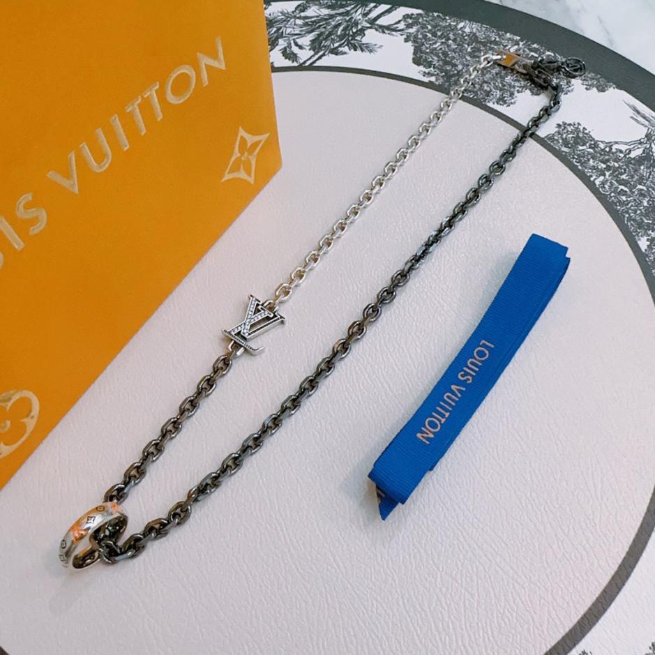 replica,repliche,fake,1:1,earrings,bracelet,ring,jewelry Collana Louis Vuitton RW originale, nuovo modello retrò da coppia, rock punk, stile tailandese in argento (WDL4D) replica,repliche,fake,1:1,earrings,bracelet,ring,jewelry Collana Louis Vuitton RW originale, nuovo modello retrò da coppia, rock punk, stile tailandese in argento (WDL4D)