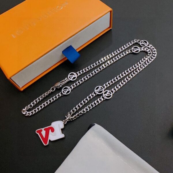 replica,repliche,fake,1:1,earrings,bracelet,ring,jewelry Collana Louis Vuitton RW originale, nuovo stile, stile retrò, coppia, rock punk, stile tailandese in argento (YW3TE)