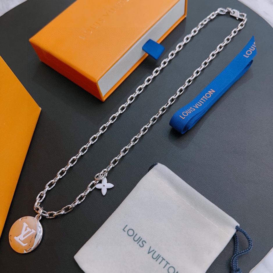 replica,repliche,fake,1:1,earrings,bracelet,ring,jewelry Collana Louis Vuitton RW originale, nuova, stile retrò, coppia, rock punk, stile tailandese in argento (VZ8R5) replica,repliche,fake,1:1,earrings,bracelet,ring,jewelry Collana Louis Vuitton RW originale, nuova, stile retrò, coppia, rock punk, stile tailandese in argento (VZ8R5)