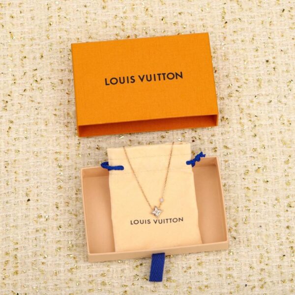 replica,repliche,fake,1:1,earrings,bracelet,ring,jewelry Collana Louis Vuitton con diamanti e zaffiri rosa (YMJX7)