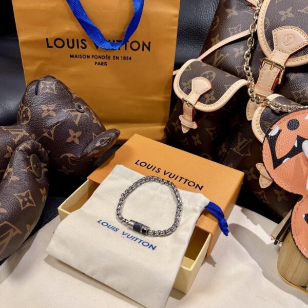 replica,repliche,fake,1:1,earrings,bracelet,ring,jewelry Bracciale con lucchetto classico con perline Louis Vuitton (YRAQ5)