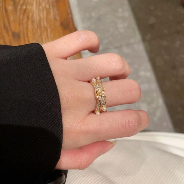 replica,repliche,fake,1:1,earrings,bracelet,ring,jewelry Anelli Louis Vuitton con diamanti e alfabeto (HVSTG)