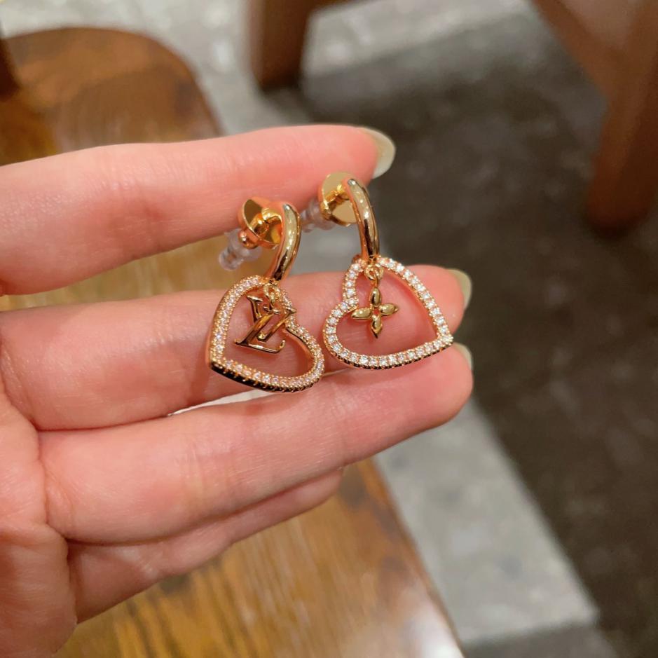 replica,repliche,fake,1:1,earrings,bracelet,ring,jewelry L Louis Vuitton Nuovi orecchini Classici Orecchini a Fiore (0ZW38) replica,repliche,fake,1:1,earrings,bracelet,ring,jewelry L Louis Vuitton Nuovi orecchini Classici Orecchini a Fiore (0ZW38)