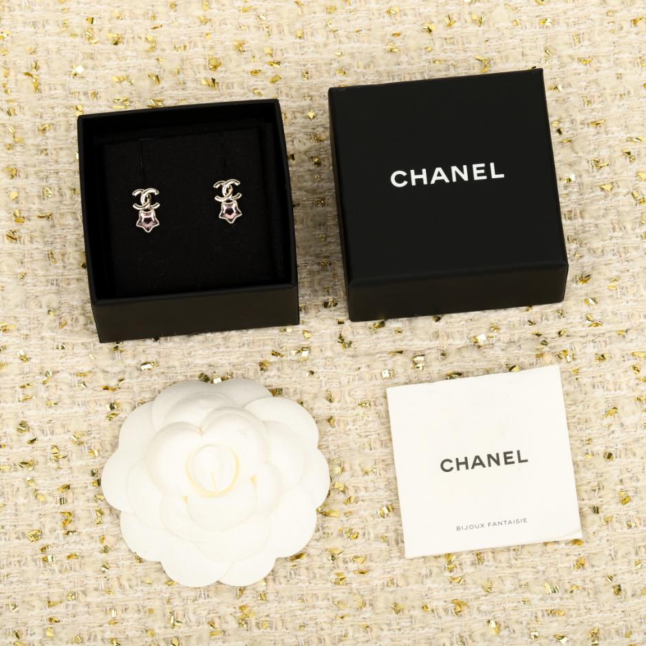 replica,repliche,fake,1:1,earrings,bracelet,ring,jewelry Orecchini Chanel con doppia C e pietre preziose rosa a forma di stella (GCUVN) replica,repliche,fake,1:1,earrings,bracelet,ring,jewelry Orecchini Chanel con doppia C e pietre preziose rosa a forma di stella (GCUVN)