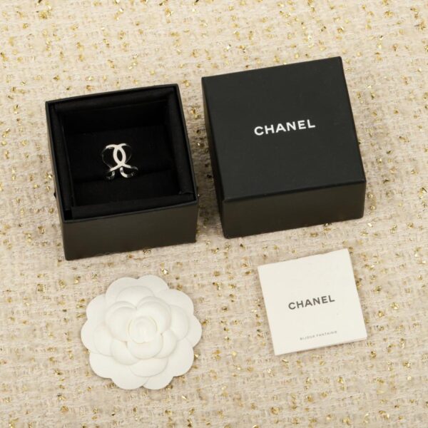 replica,repliche,fake,1:1,earrings,bracelet,ring,jewelry Anello Chanel a doppia C cava (0Z63V)