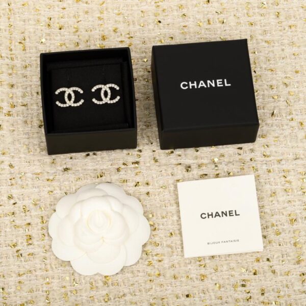 Orecchini Chanel Double C con diamanti (PB4B9)