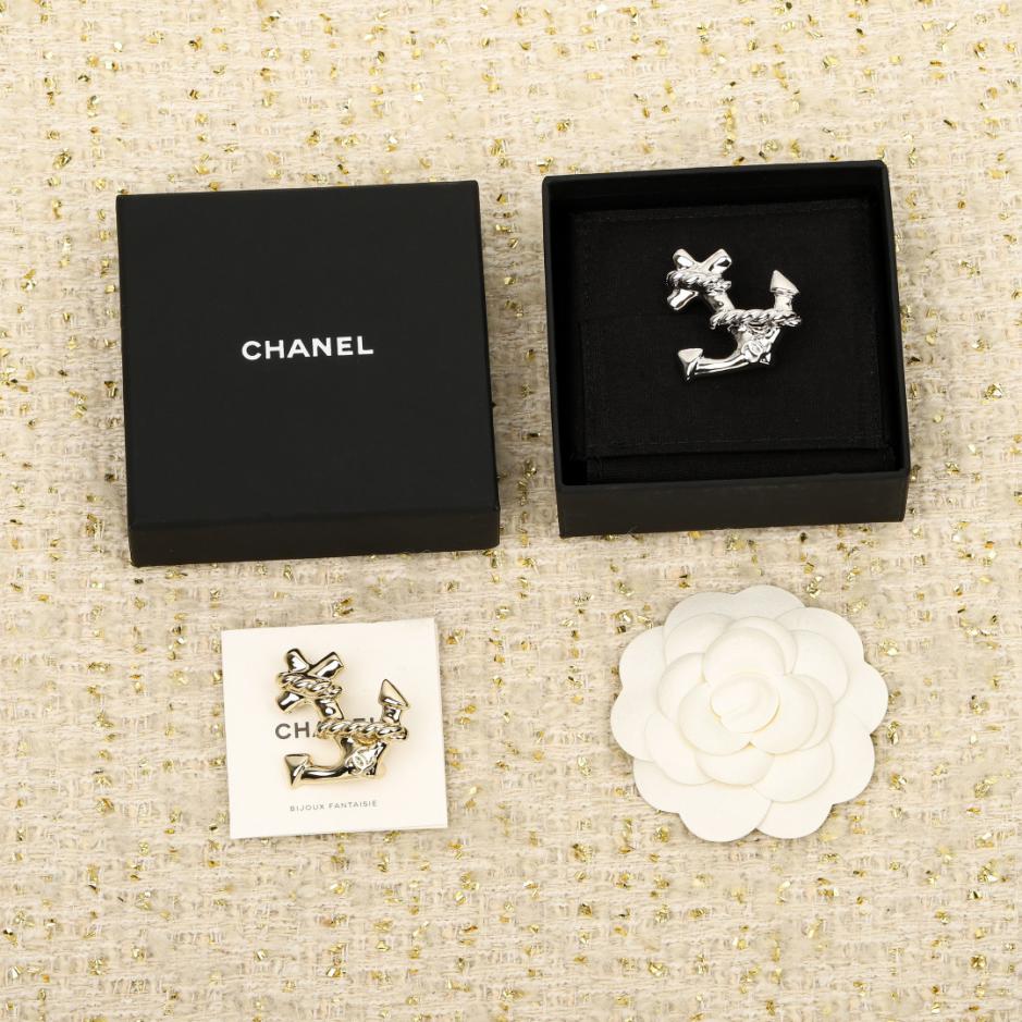 replica,repliche,fake,1:1,earrings,bracelet,ring,jewelry Spilla Chanel con ancora (RX2X4) replica,repliche,fake,1:1,earrings,bracelet,ring,jewelry Spilla Chanel con ancora (RX2X4)