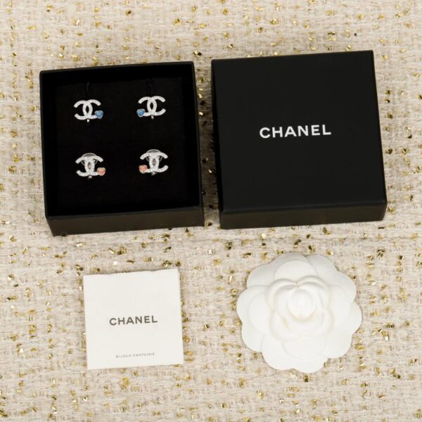 Orecchini a clip Chanel con doppia C e cuore rosa (X8MML)