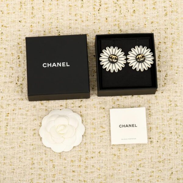 Orecchini Chanel Girasole modello vintage (CWX86)
