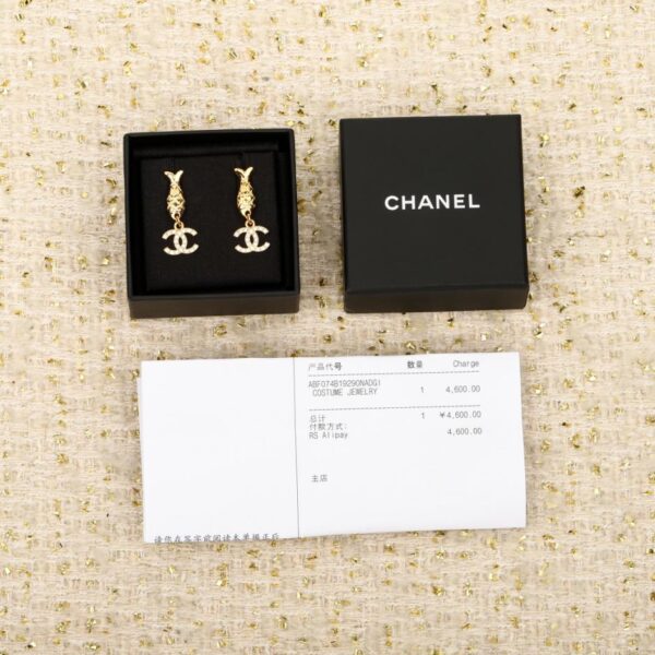 Orecchini Chanel Fish Double C (KONXO)